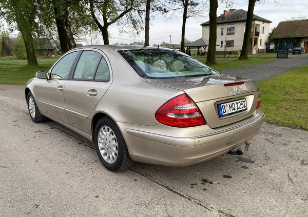 Mercedes-Benz Klasa E cena 22900 przebieg: 275000, rok produkcji 2004 z Radzymin małe 466